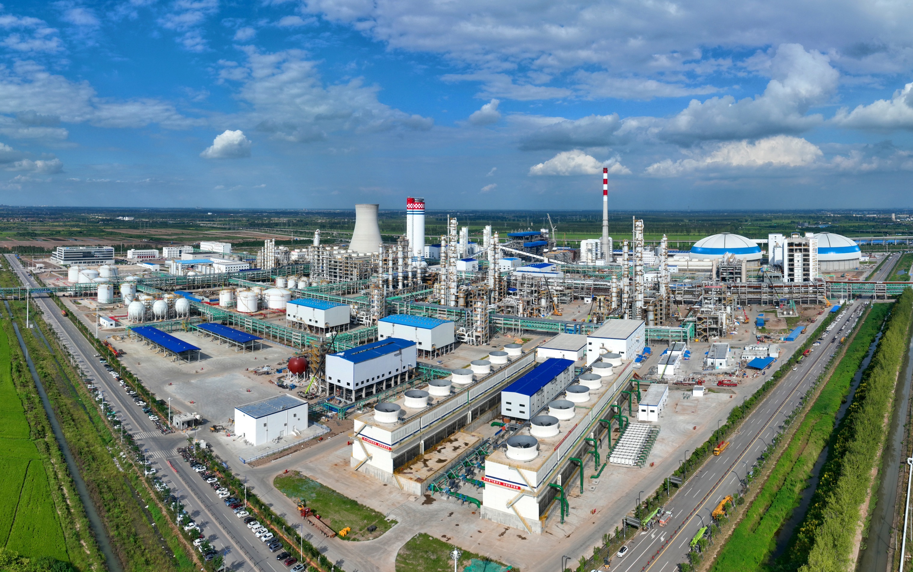 “五新”动能齐发力 华鲁集团上半年营收利润实现两位数“双增长”-1.jpg