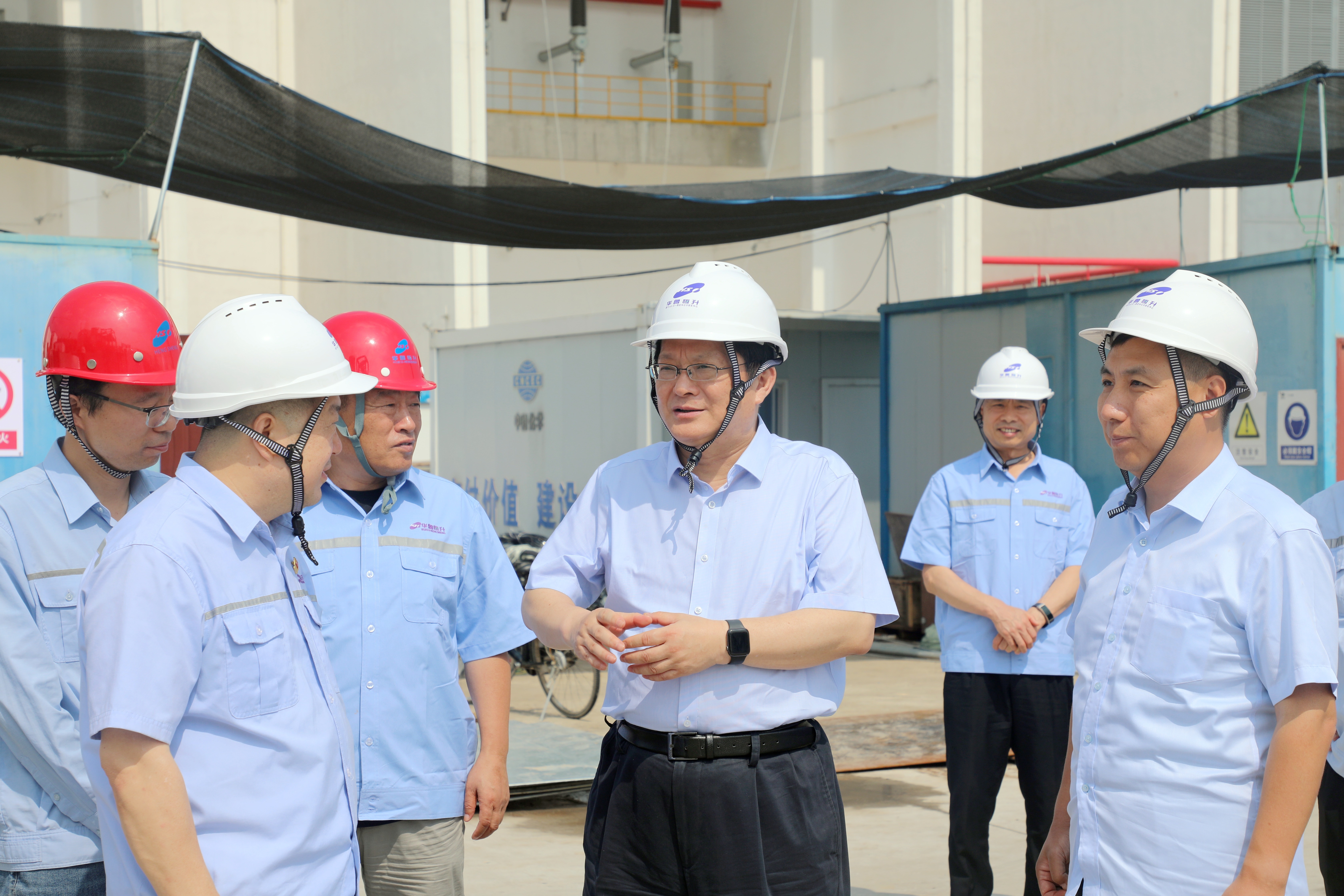 樊军到广东会贵宾厅(中国区)官方网站第二基地调研 要求谋新篇 布新局 加快向高端化绿色化智能化迈进-2.jpg