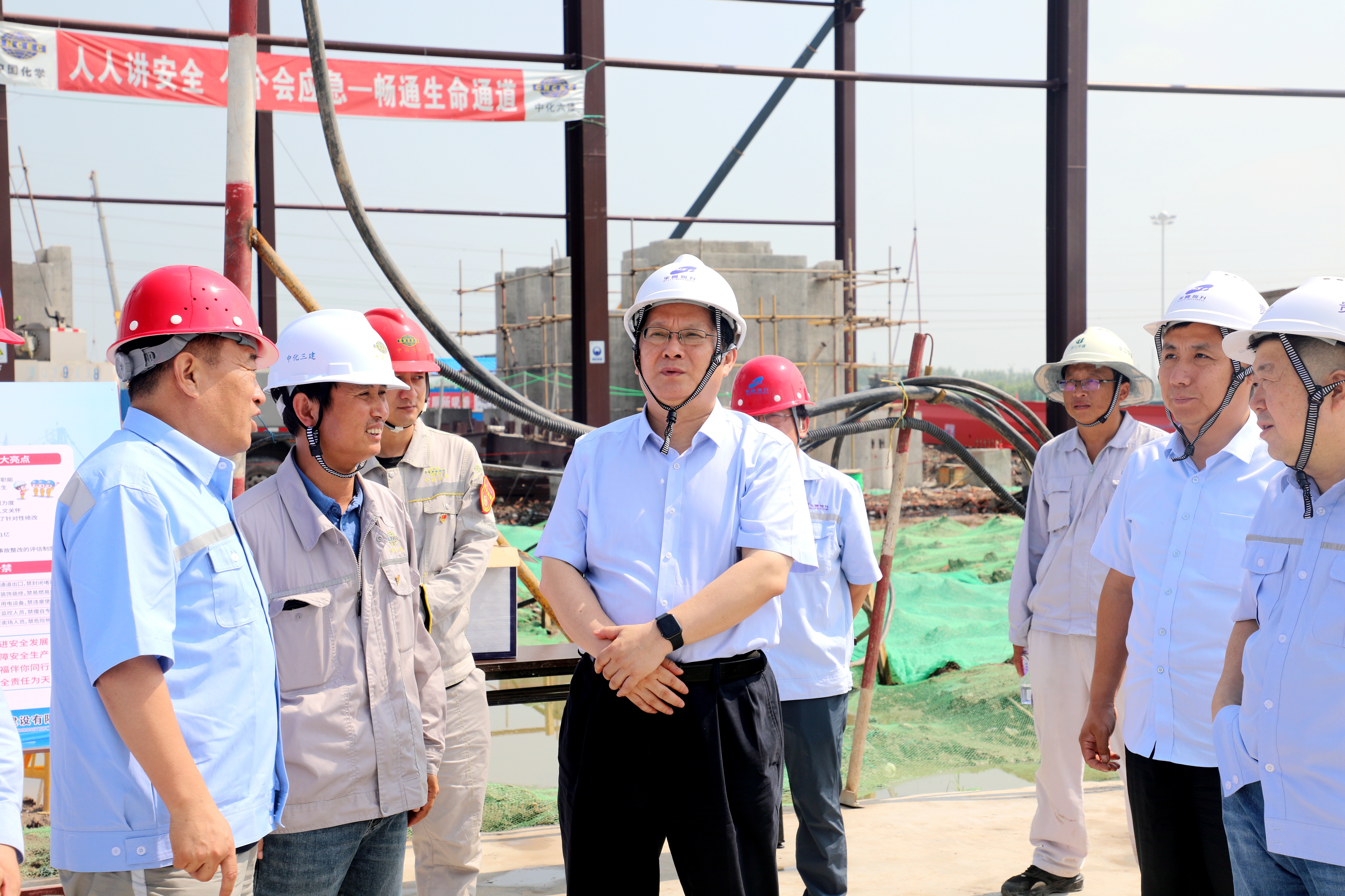 樊军到广东会贵宾厅(中国区)官方网站第二基地调研 要求谋新篇 布新局 加快向高端化绿色化智能化迈进-3.jpg